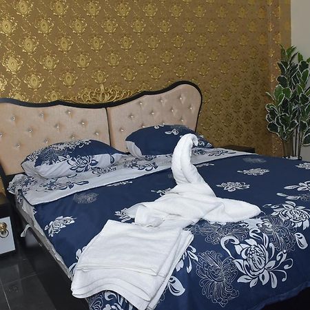 Apart Versai Warna Exterior foto