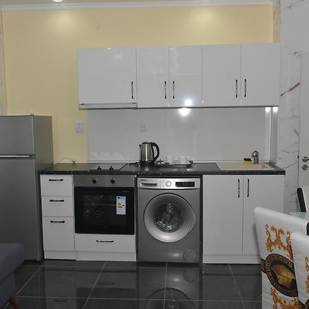 Apart Versai Warna Exterior foto