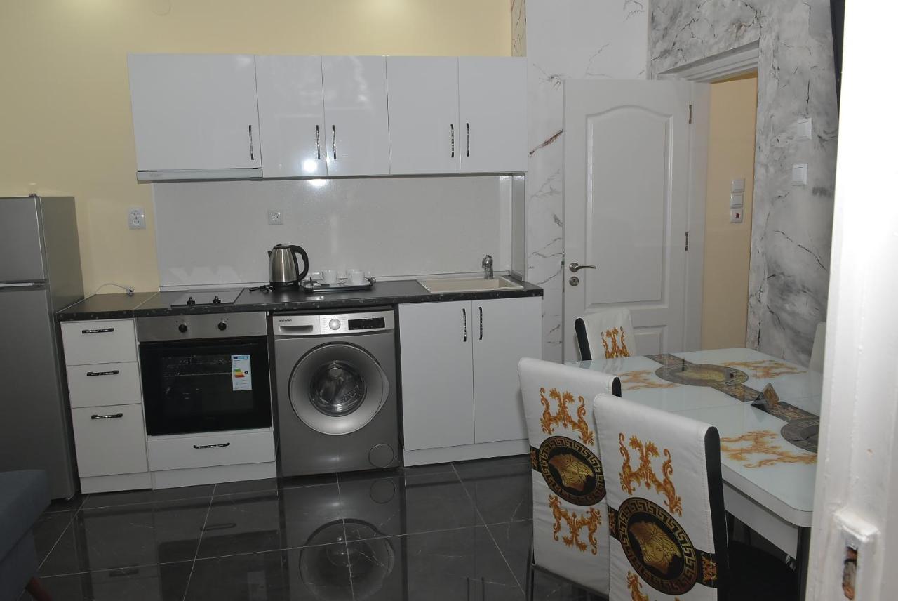 Apart Versai Warna Exterior foto